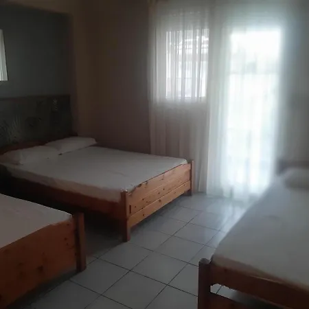 Metaxa Apartment *