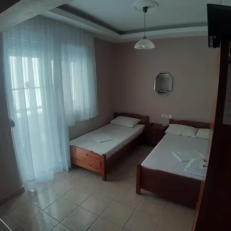 Metaxa Apartment *